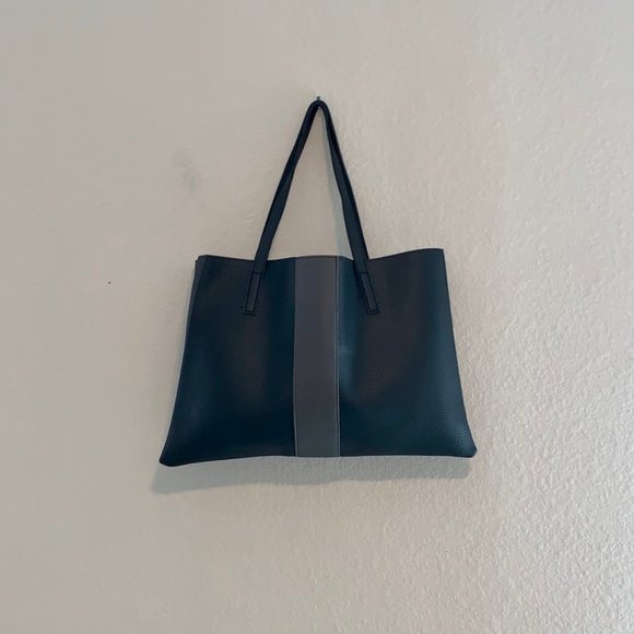 Vince Camuto Handbags - NWT Vince Camuto Tote